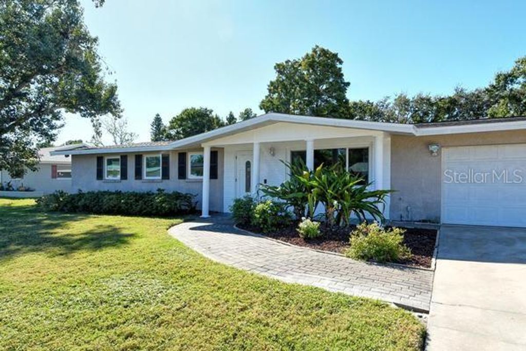 Photo of 4503 22nd Avenue W, Bradenton, FL 34209 (MLS # A4668420)