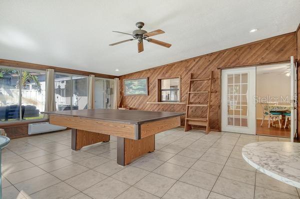 WILLOW WOODS UNIT ONE - Residential