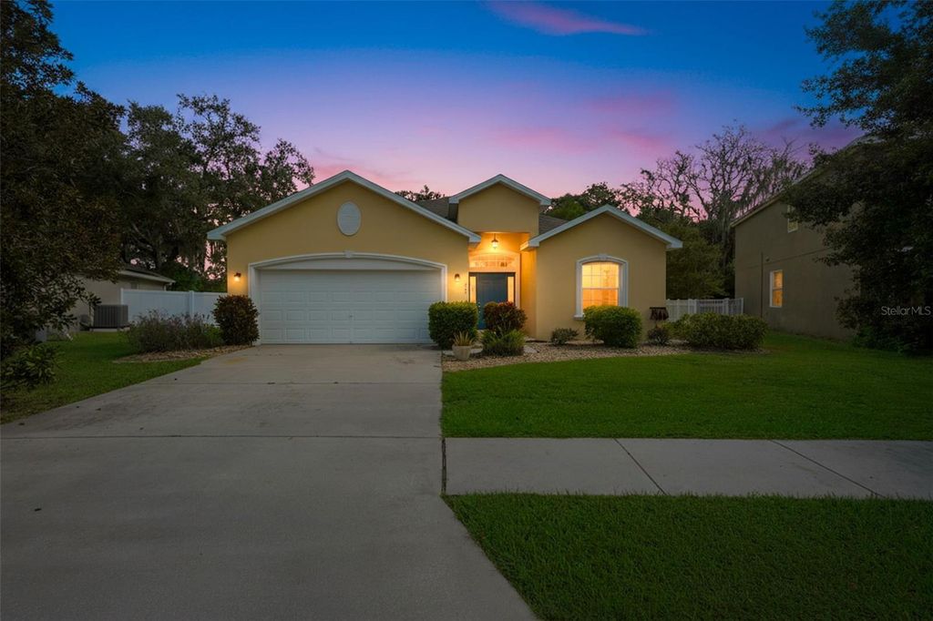 Photo of 6339 Twin Bridges Drive, Zephyrhills, FL 33541 (MLS # TB8435075)