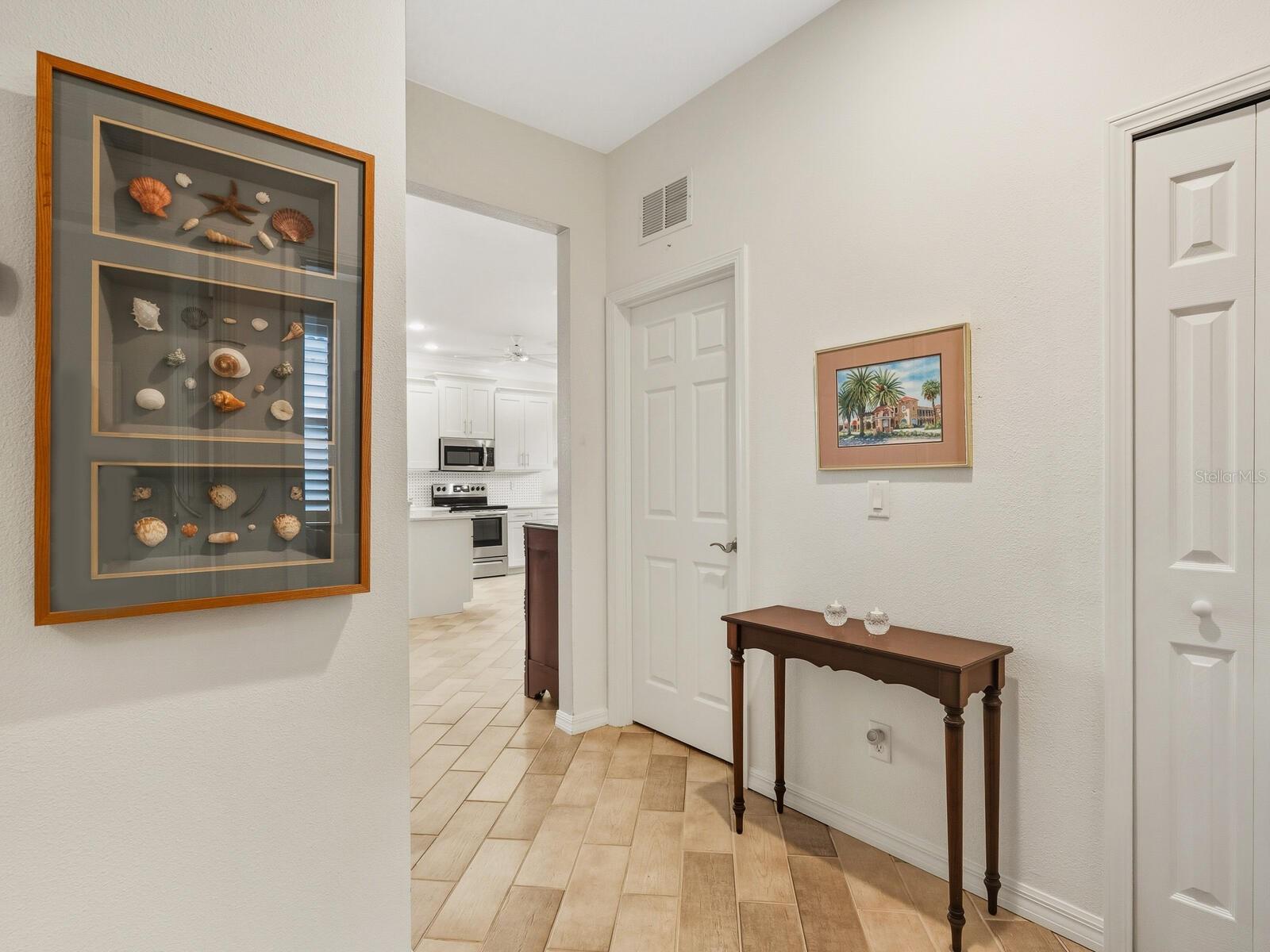 VENETIAN FALLS PH 2 - Residential