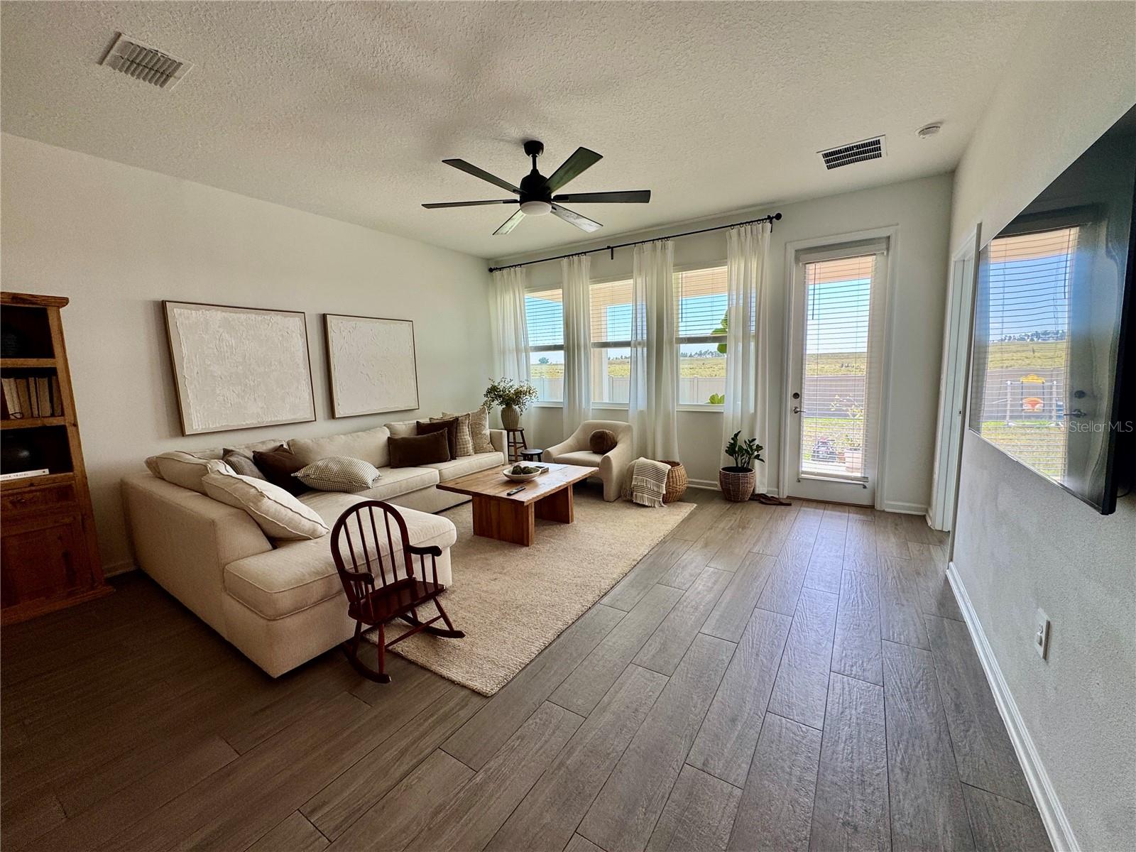 WELLNESS RDG PH 1-A - Residential Lease