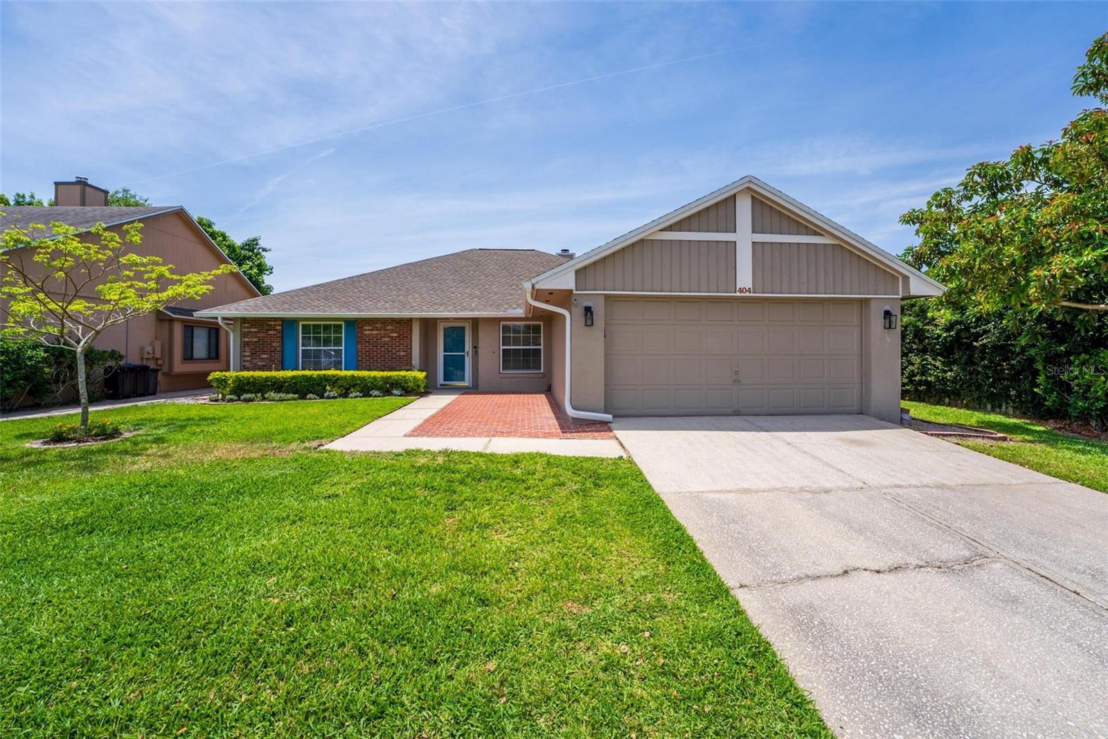 404 N SUNDANCE DRIVE