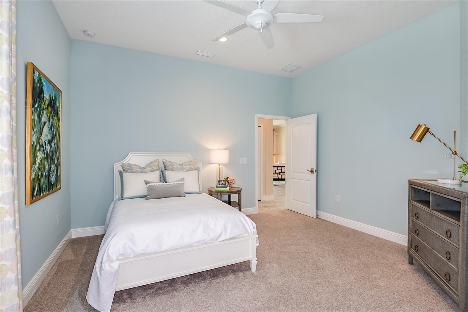 KINGS GATE - Residential