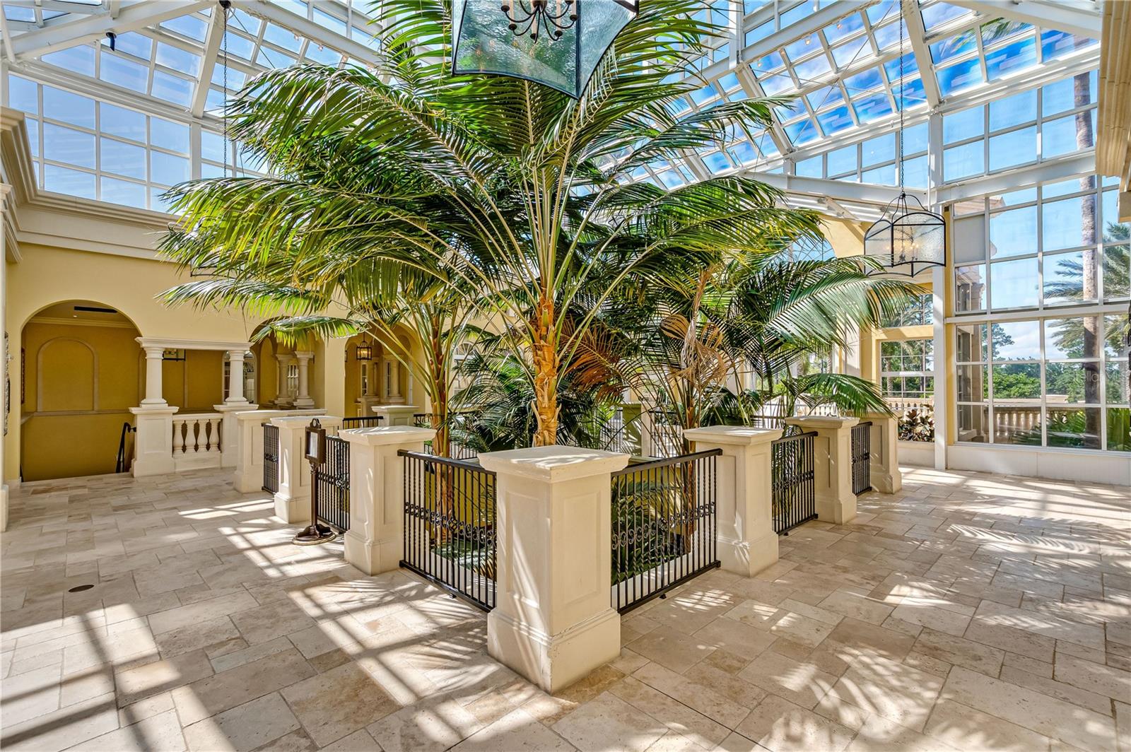 CONSERVATORY/HAMMOCK BEACH - Land