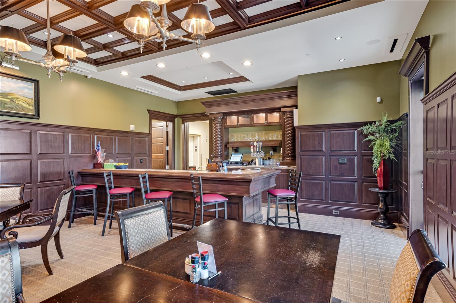 CONSERVATORY/HAMMOCK BEACH - Land