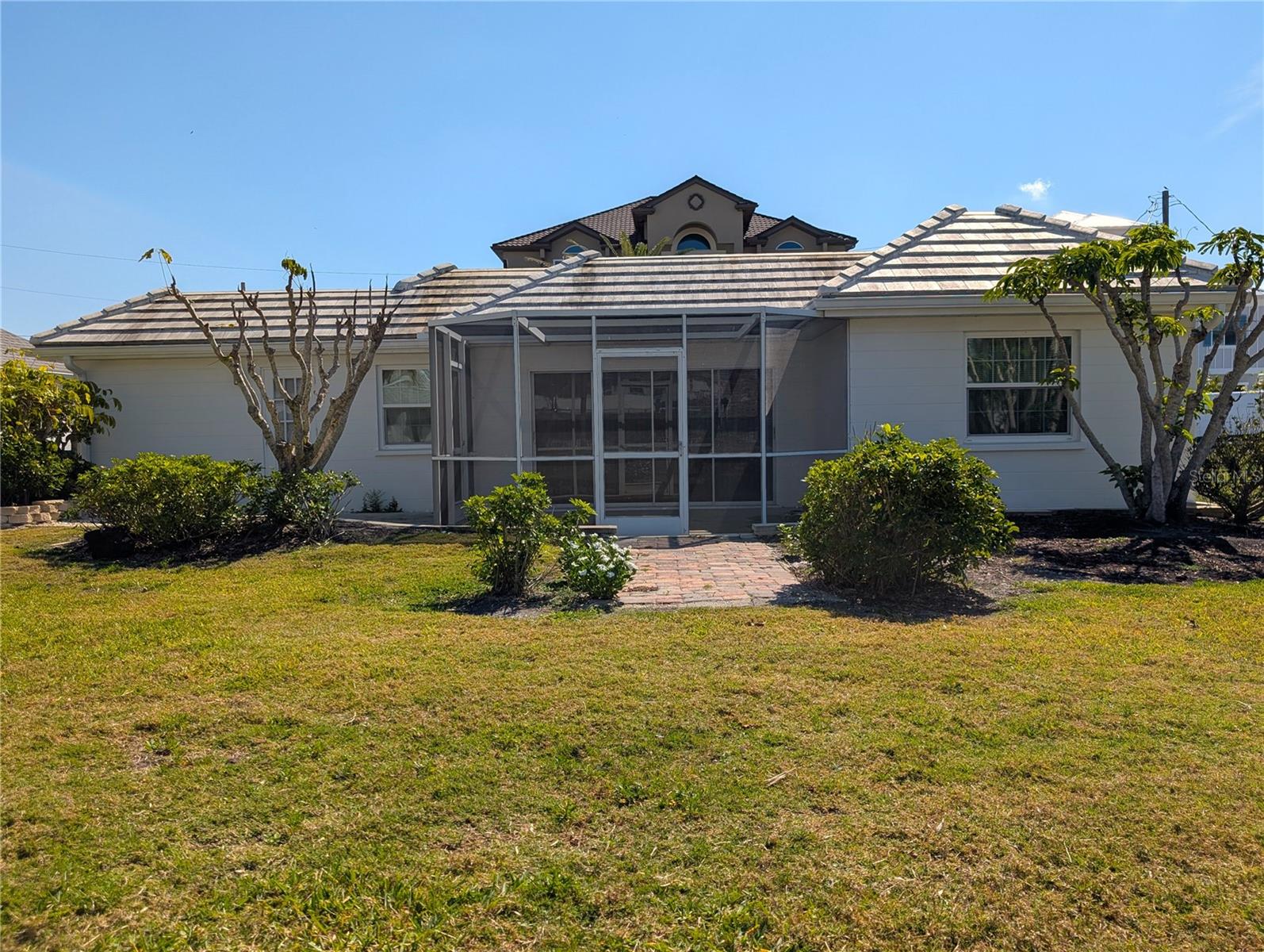 926 INLET CIRCLE