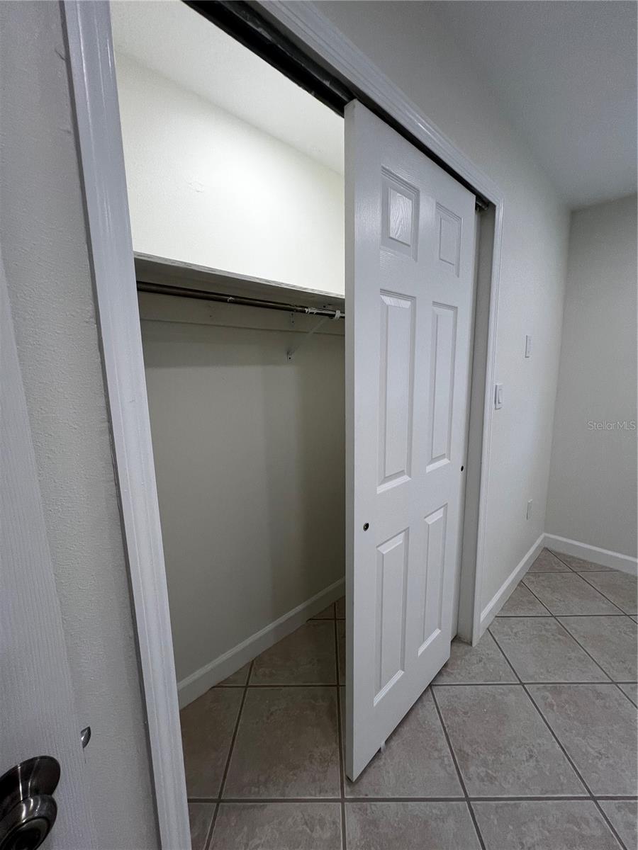 GAY SHORES - Residential Lease