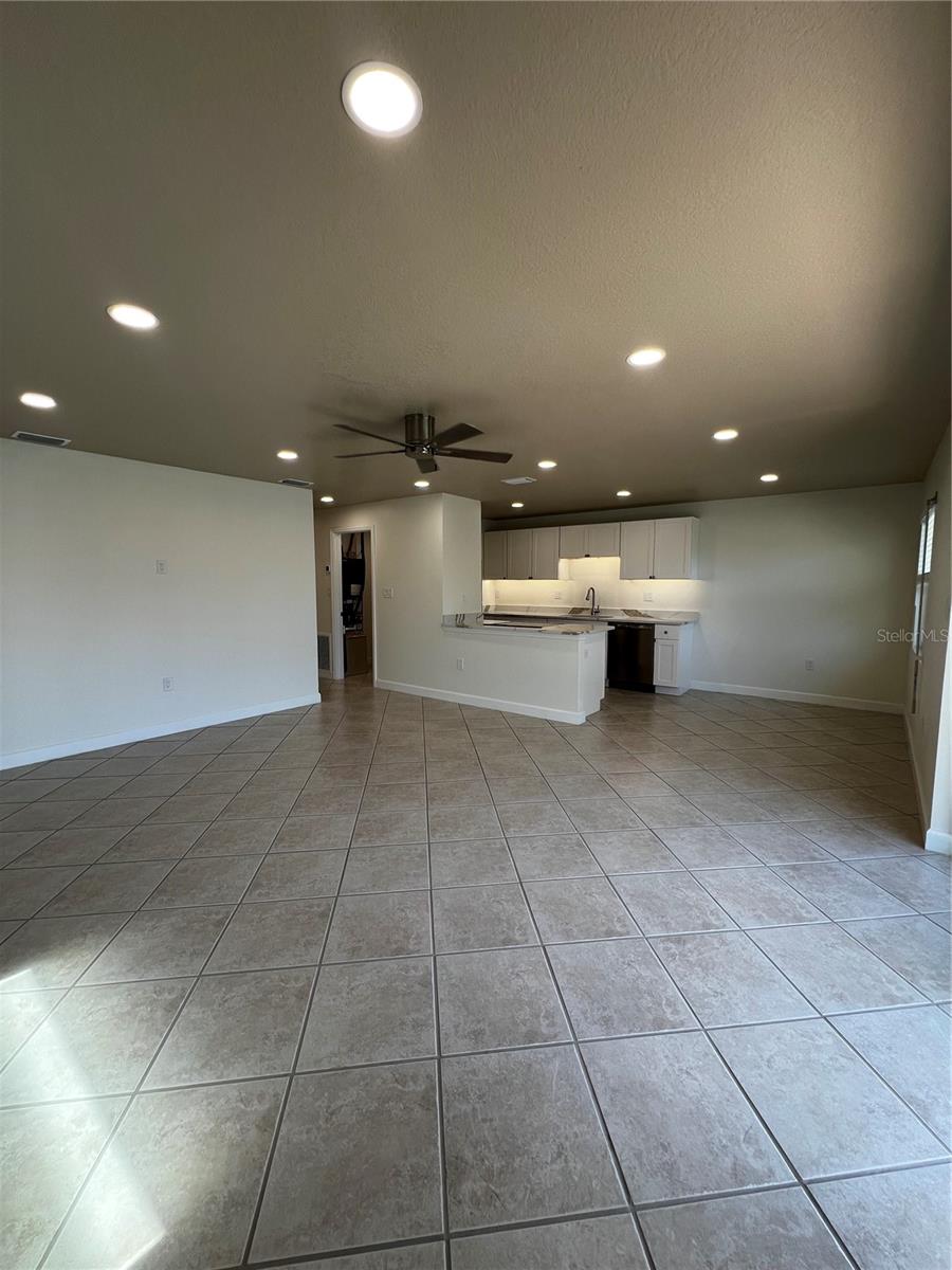 GAY SHORES - Residential Lease