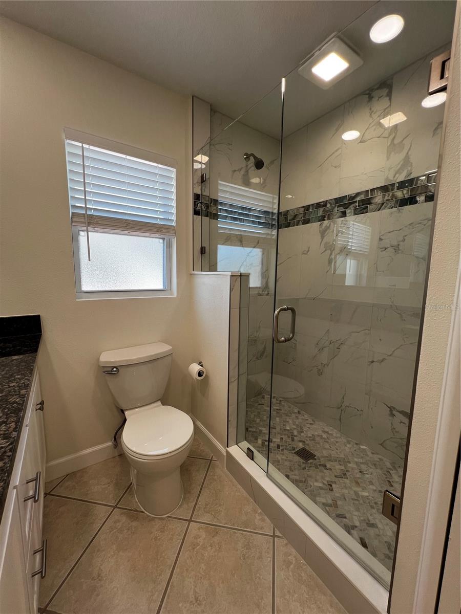 GAY SHORES - Residential Lease