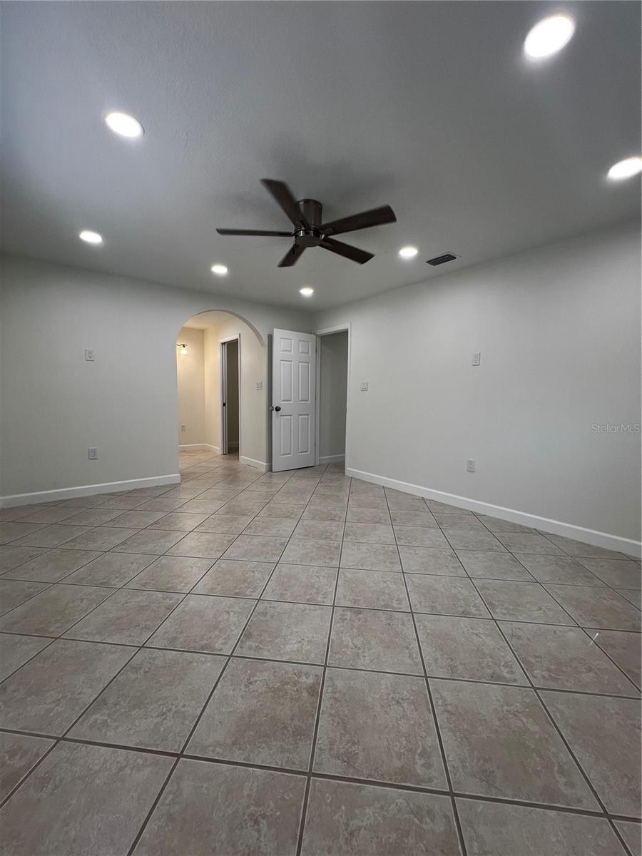 GAY SHORES - Residential Lease