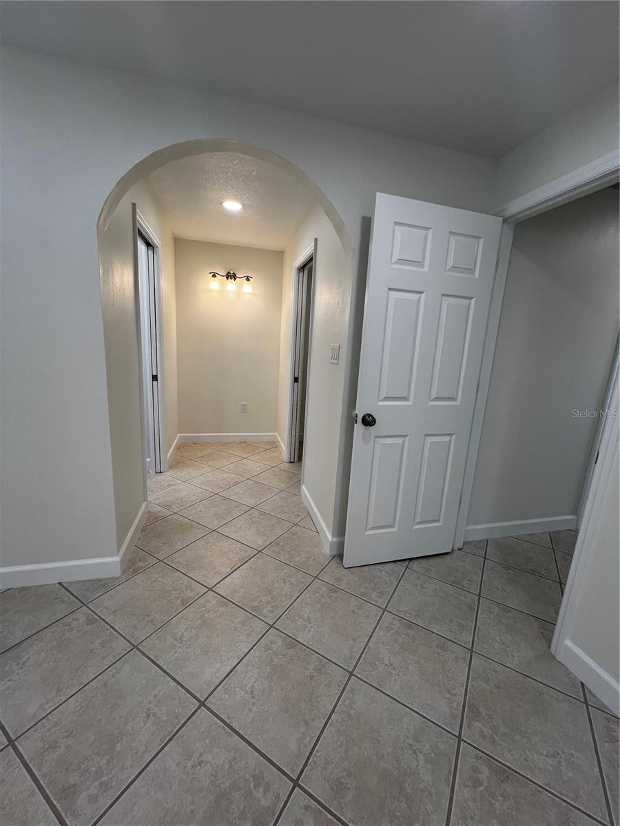 GAY SHORES - Residential Lease