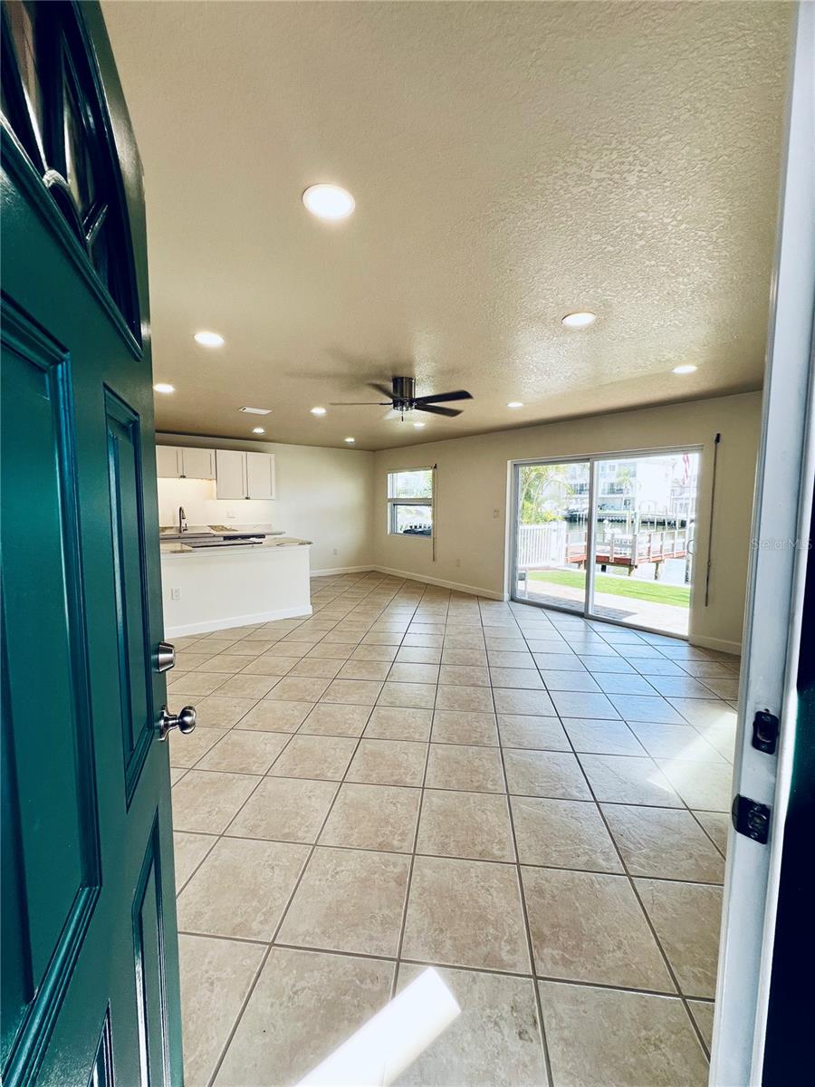 GAY SHORES - Residential Lease