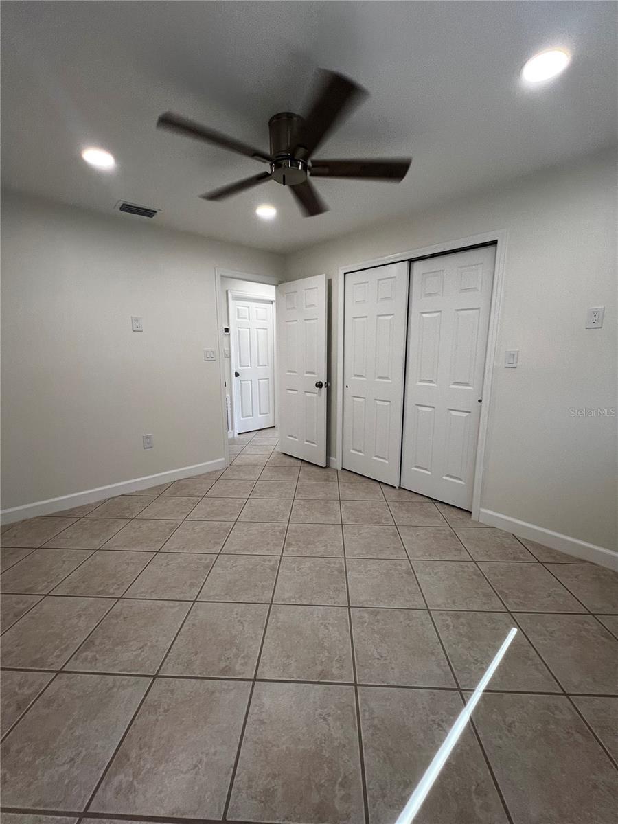 GAY SHORES - Residential Lease
