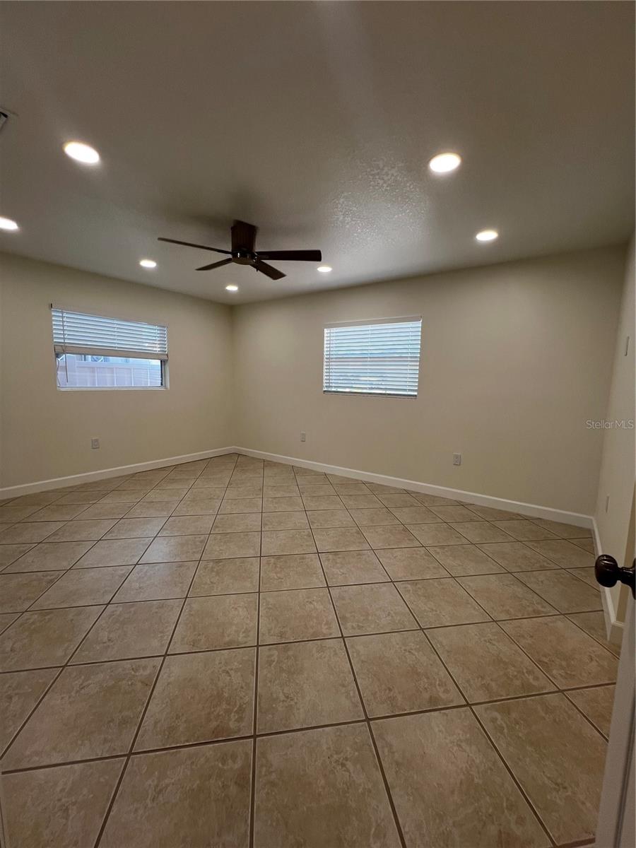 GAY SHORES - Residential Lease