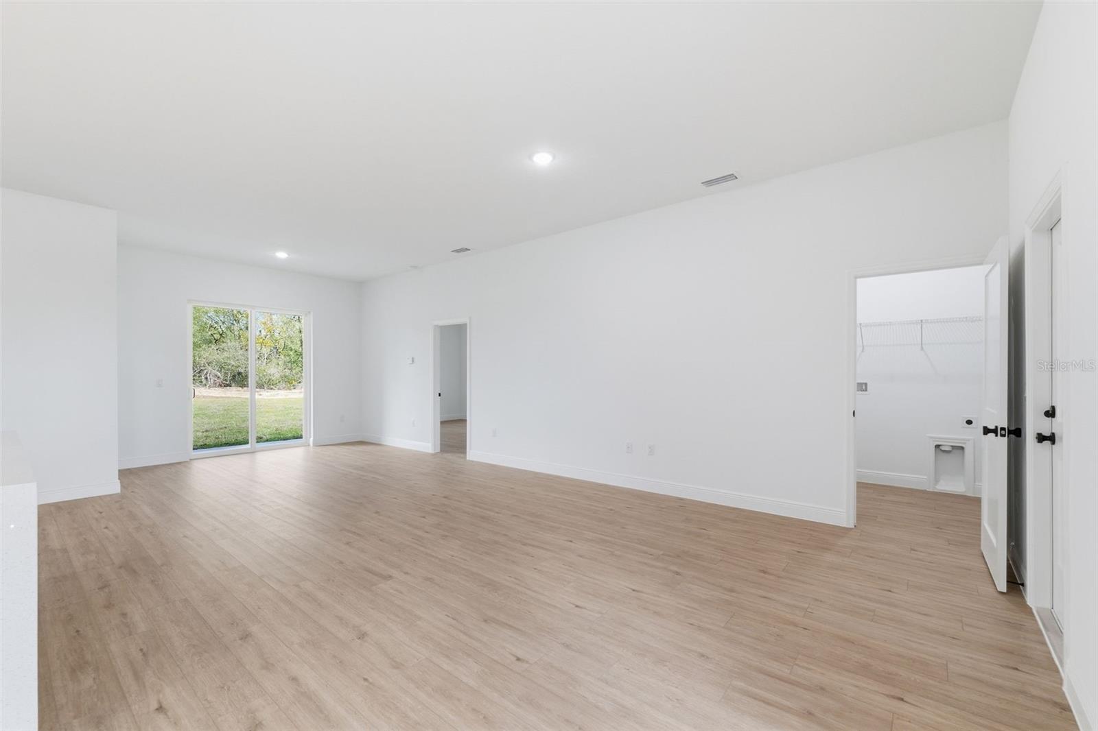 MARION OAKS UN 04 - Residential