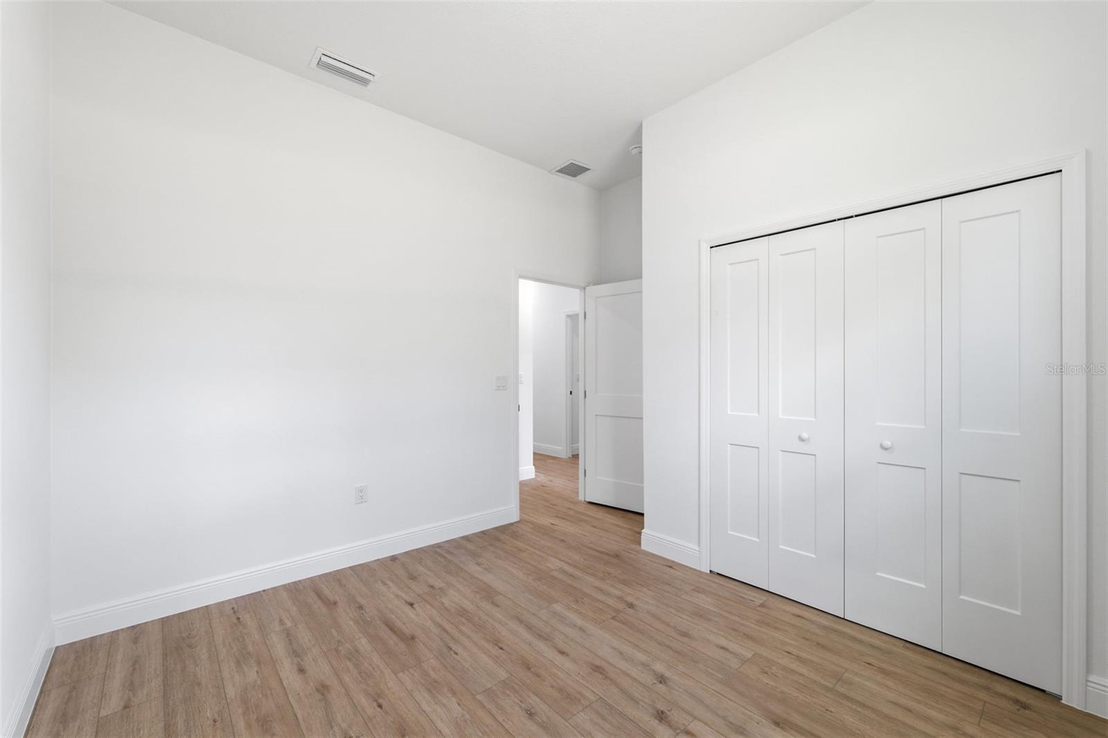 MARION OAKS UN 04 - Residential