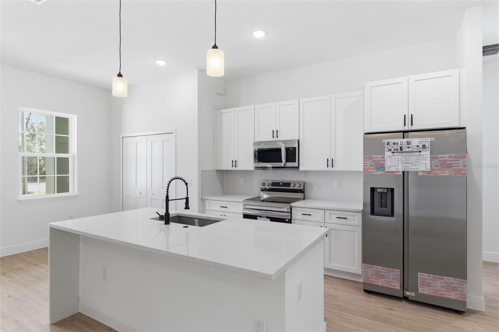 MARION OAKS UN 04 - Residential