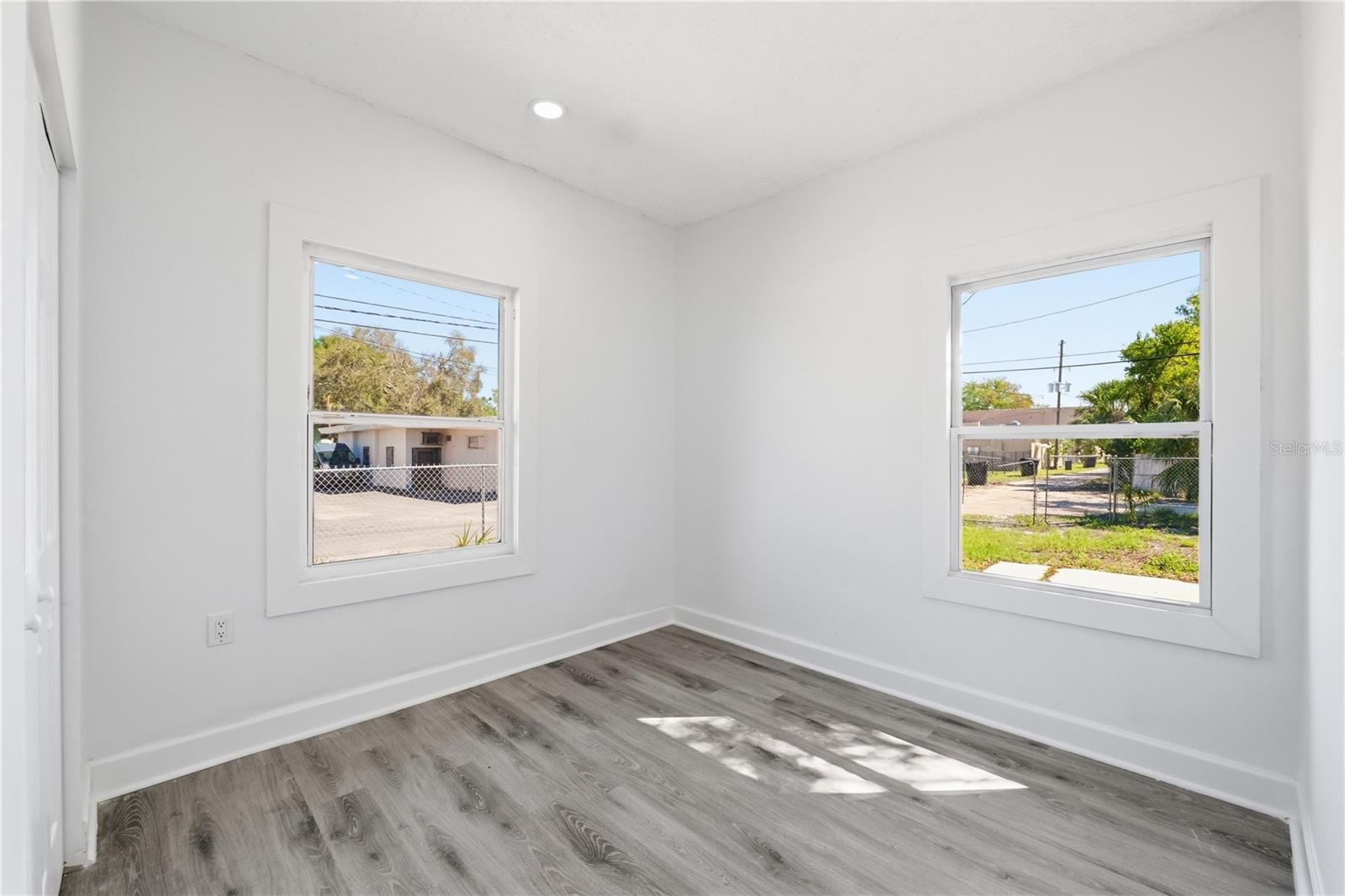 FRUITLAND HEIGHTS B - Residential