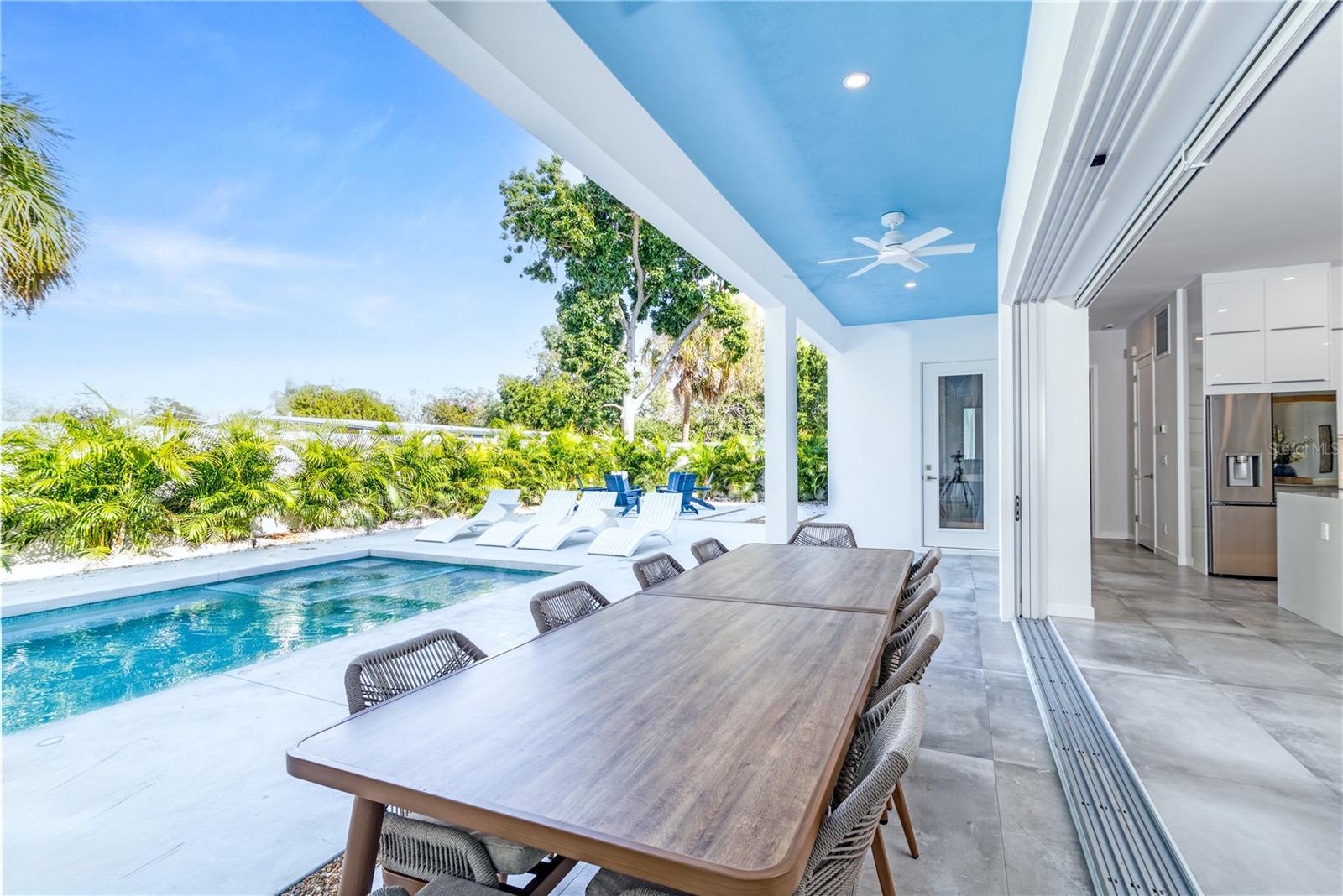 SOUTH GATE - Residential Lease