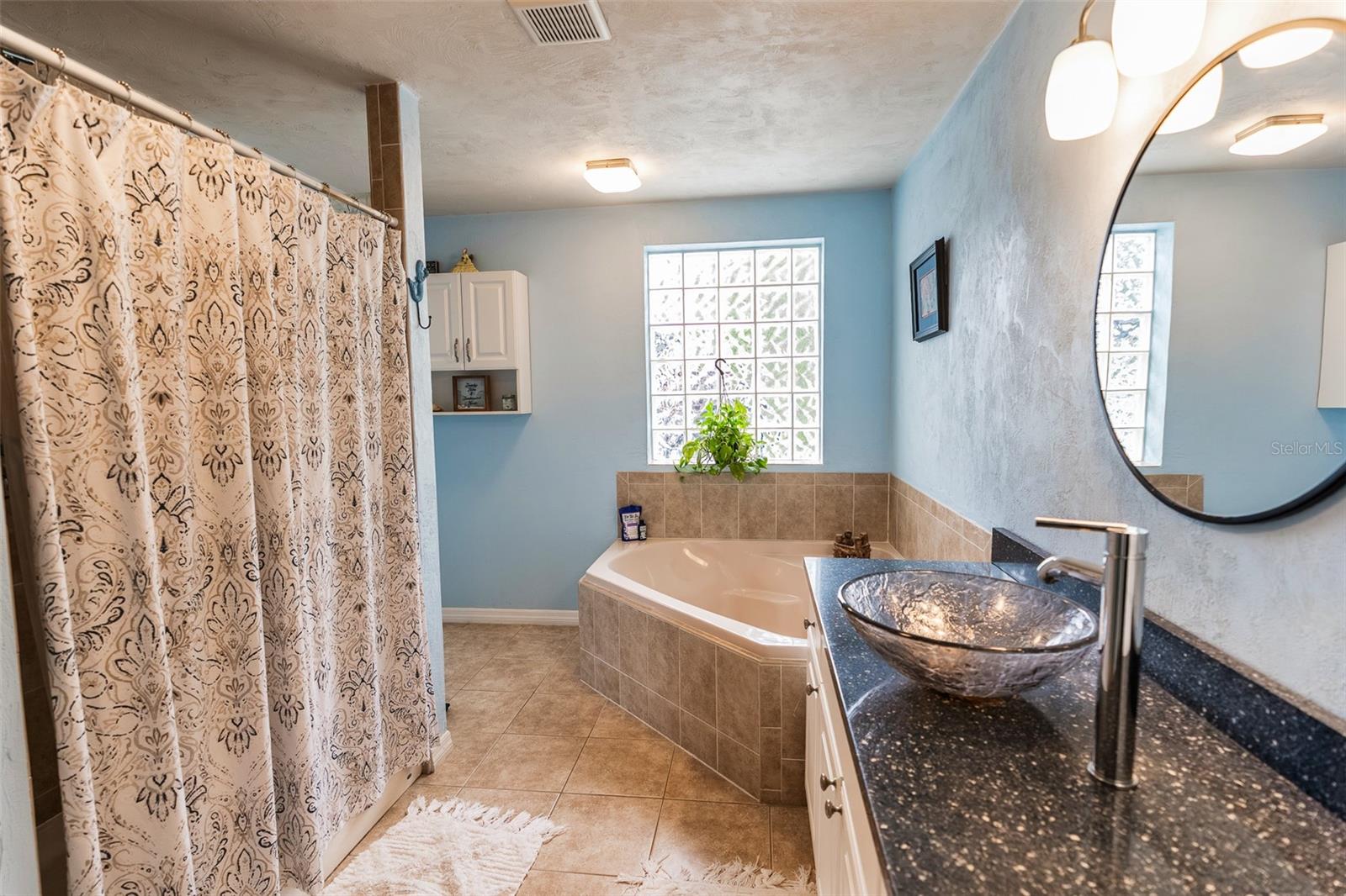 DAKOTA PARK HOLLY HILL - Residential