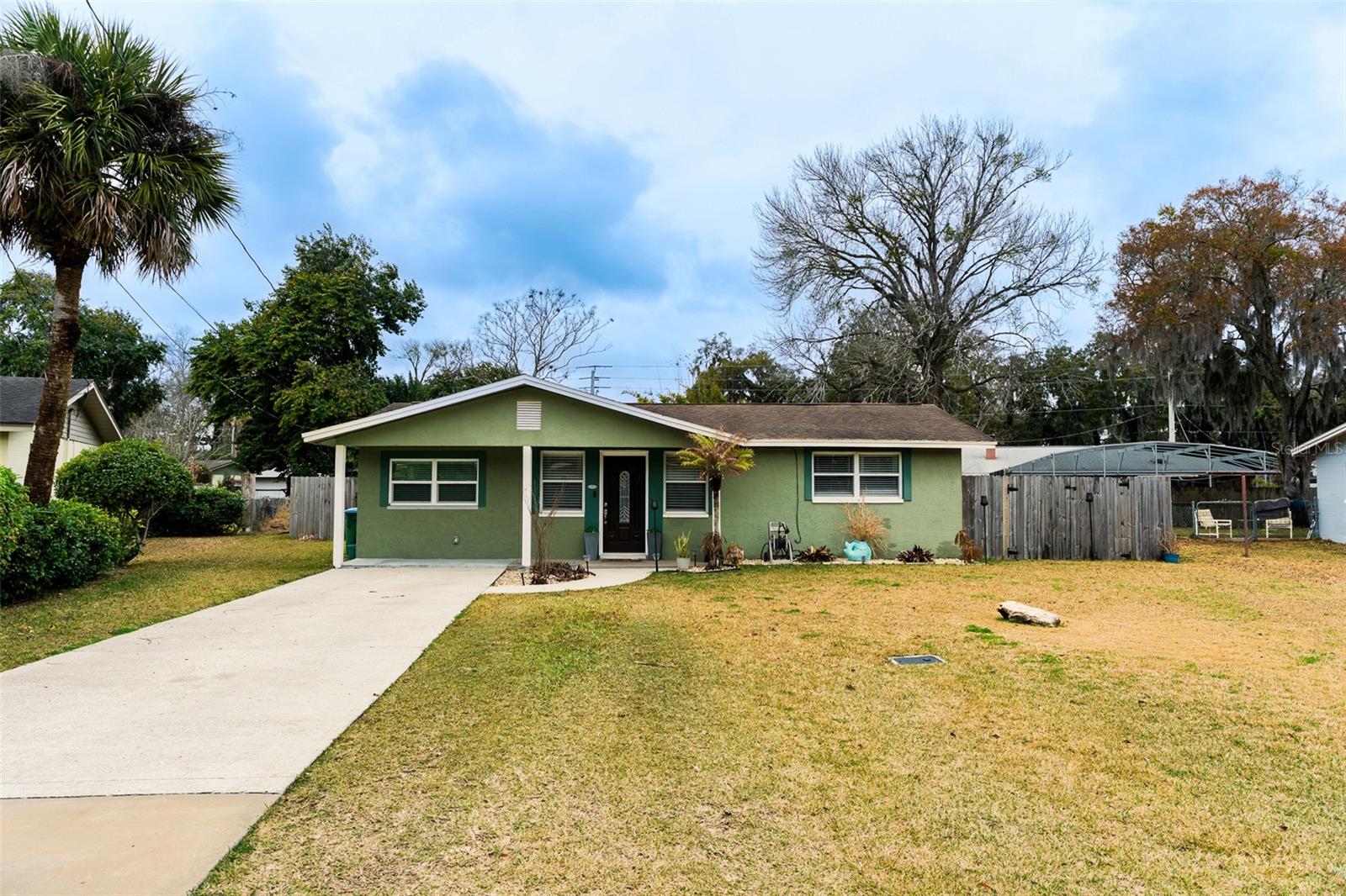DAKOTA PARK HOLLY HILL - Residential