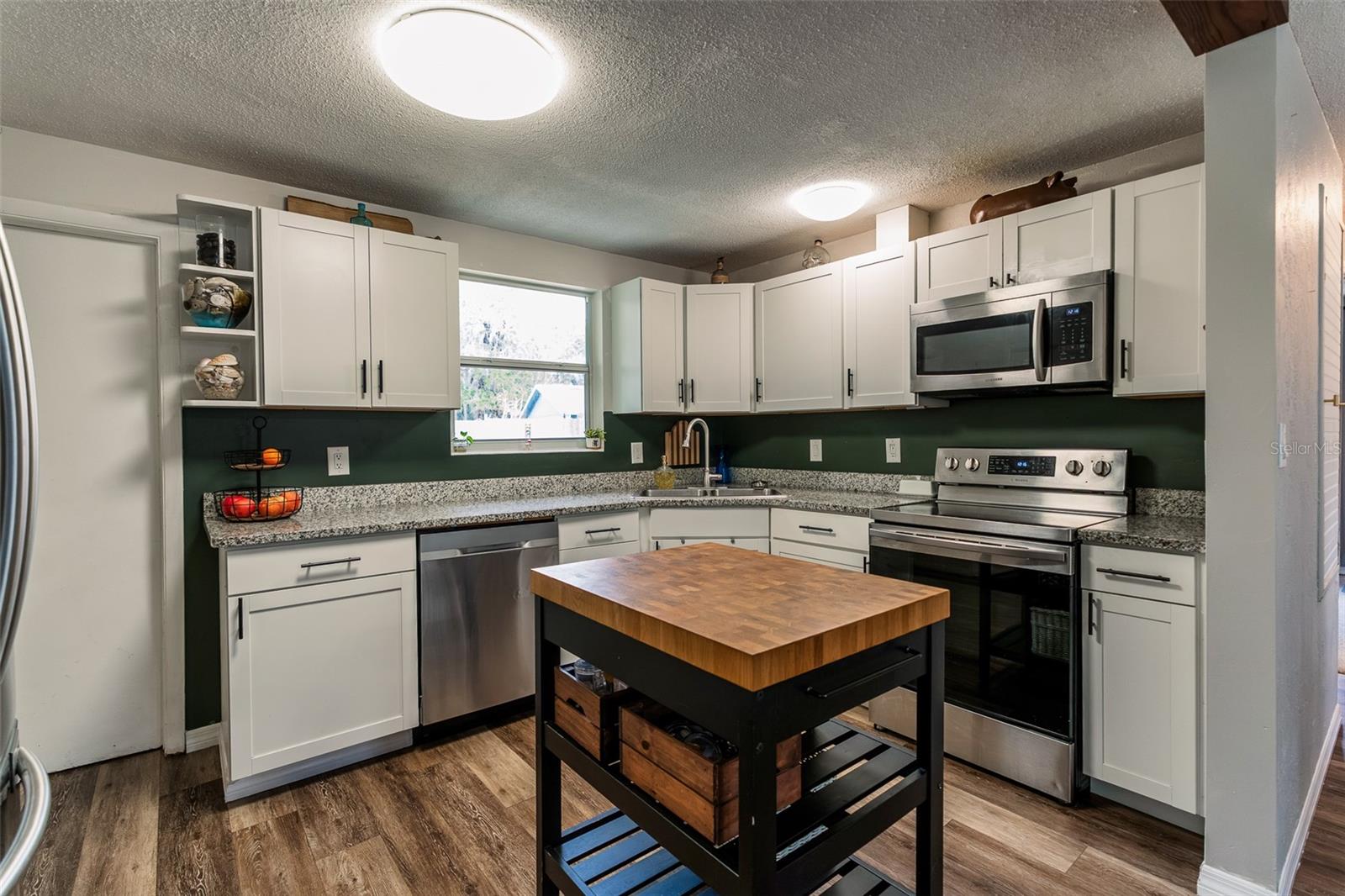 DAKOTA PARK HOLLY HILL - Residential