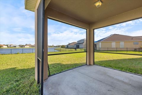 A home in PARRISH