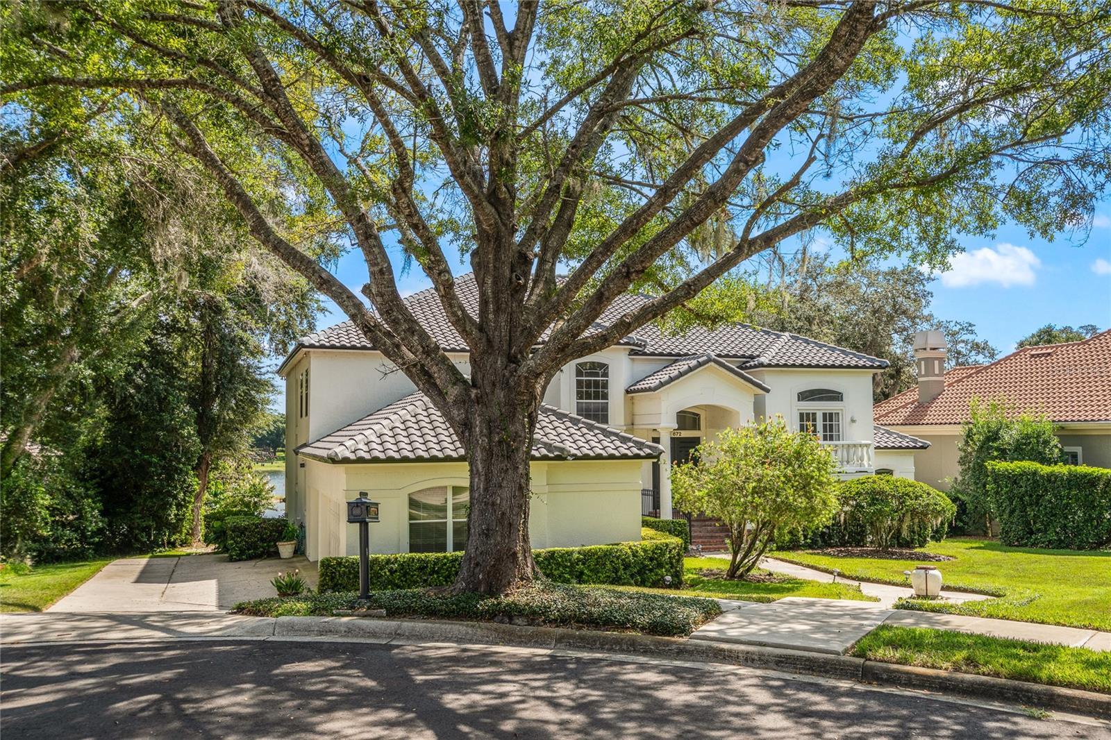 672 STONEFIELD LOOP