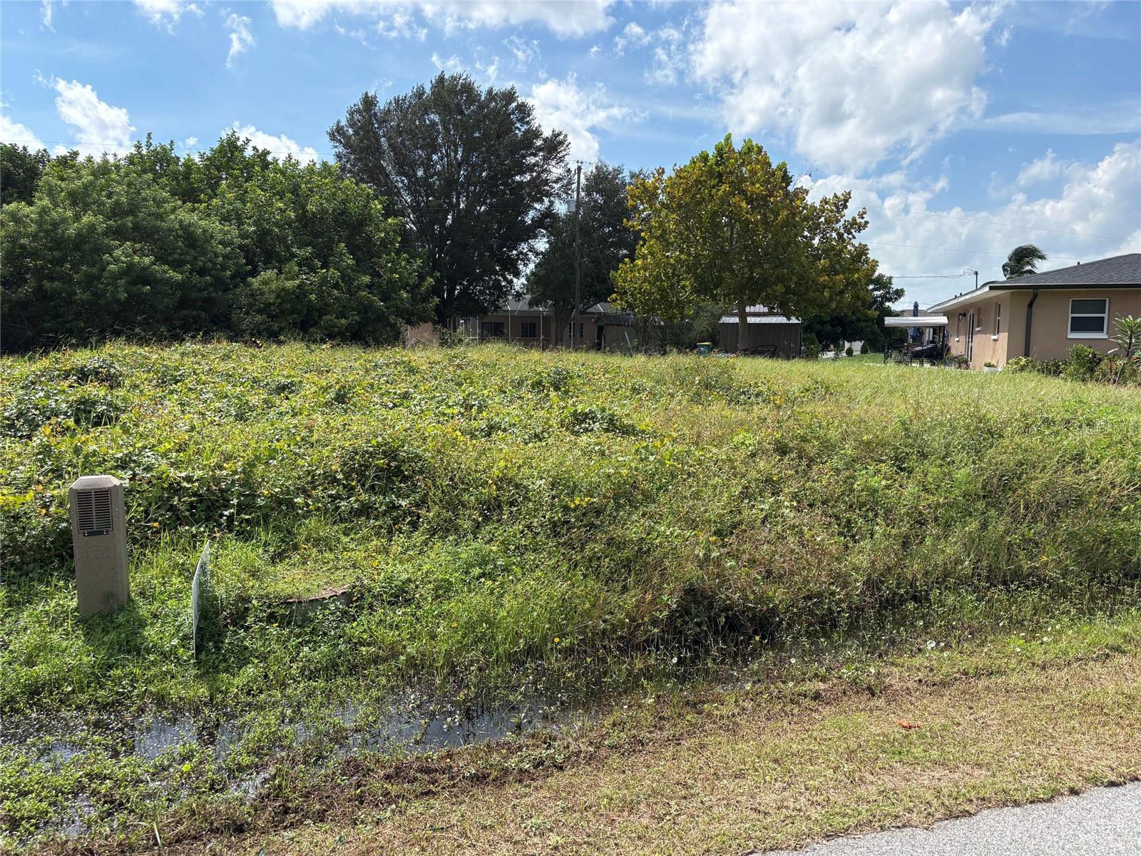 567 LAKEHURST AVENUE NW, PORT CHARLOTTE, FL, 33952 1 567 LAKEHURST AVENUE NW