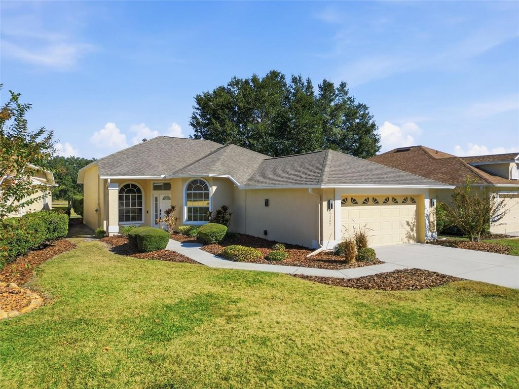 Photo of 17367 Eagle Trace Drive, Brooksville, FL 34604 (MLS # TB8447951)