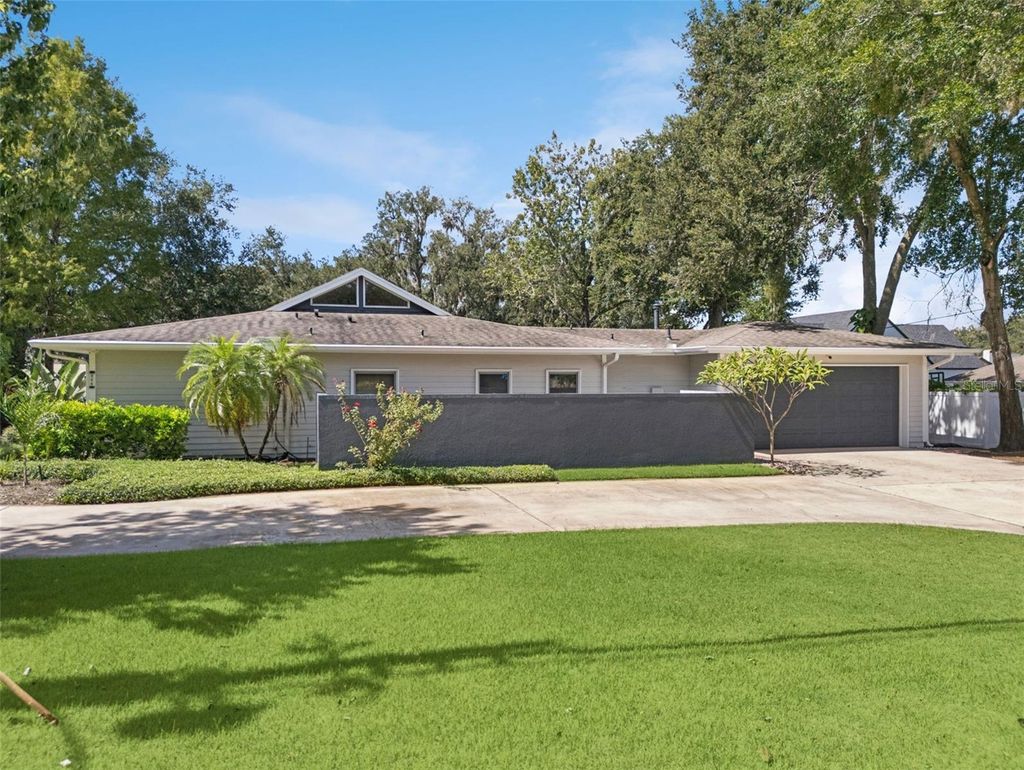 Photo of 954 N Texas Avenue, Orlando, FL 32804 (MLS # O6351700)
