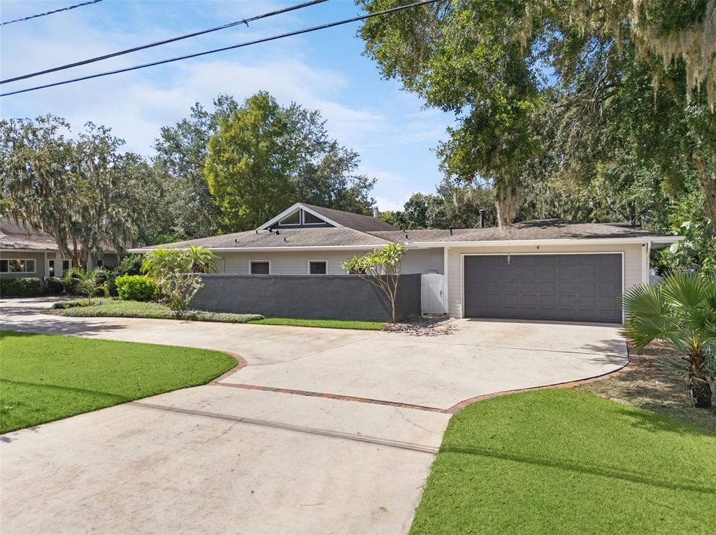 Photo of 954 N Texas Avenue, Orlando, FL 32804 (MLS # O6351700)