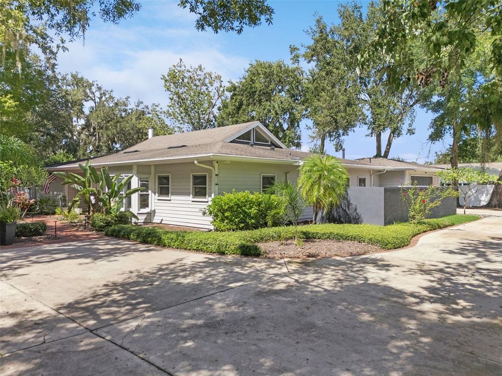 Photo of 954 N Texas Avenue, Orlando, FL 32804 (MLS # O6351700)