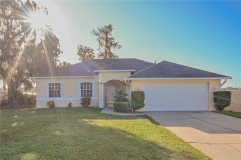 A home in GROVELAND