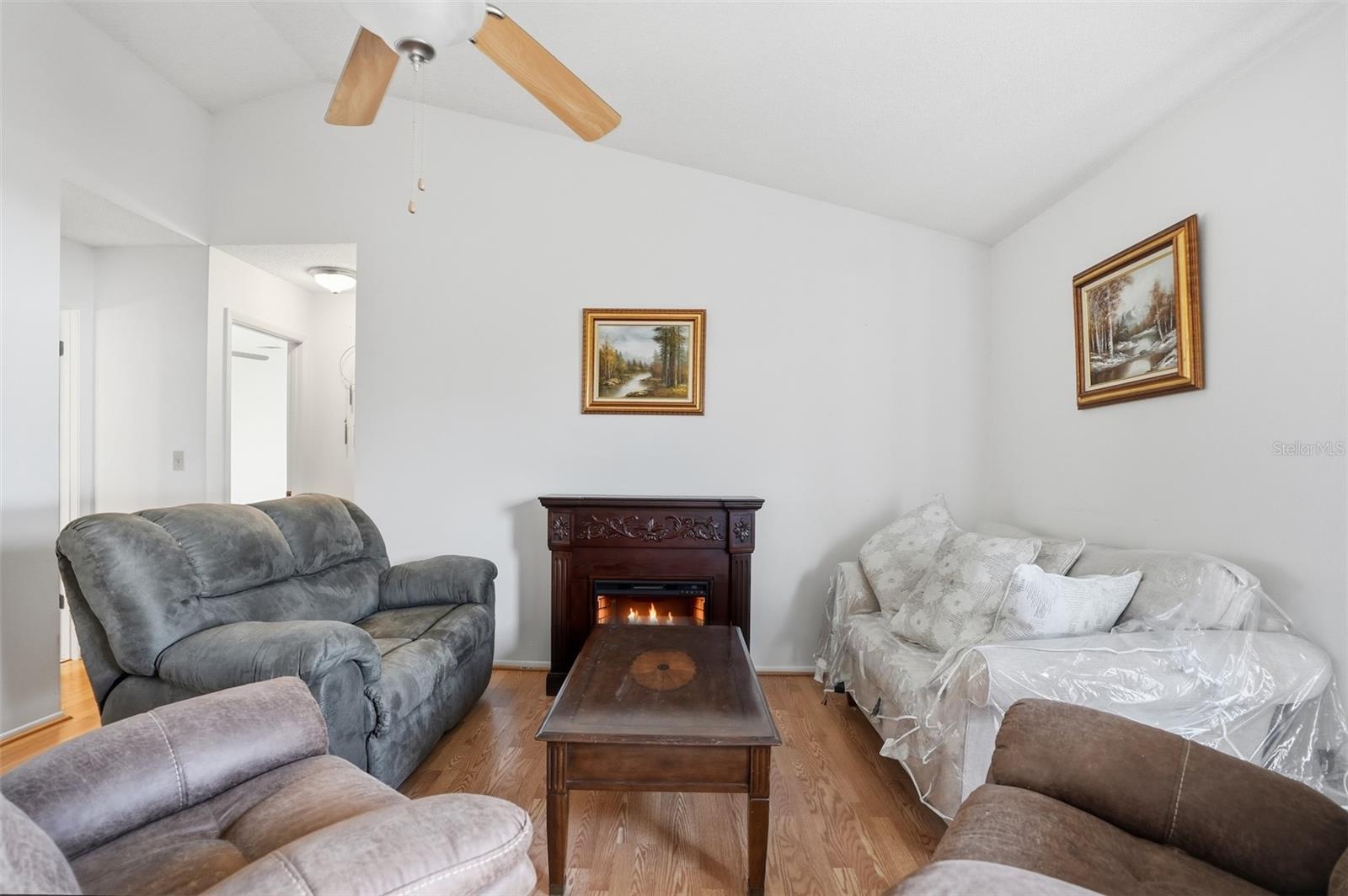 SPRING HILL - Residential