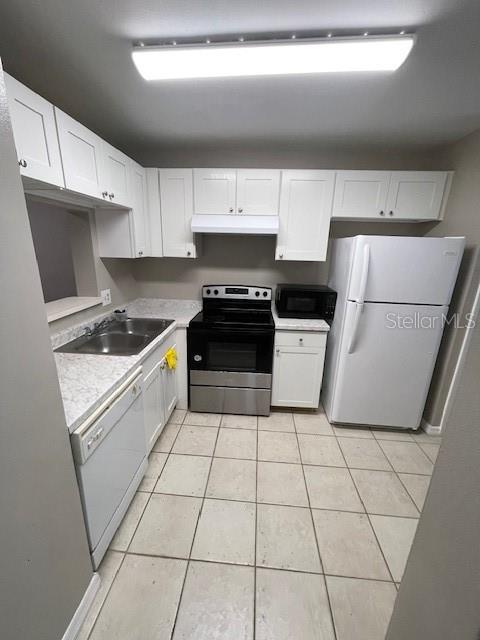 2236 STONINGTON AVENUE 2236