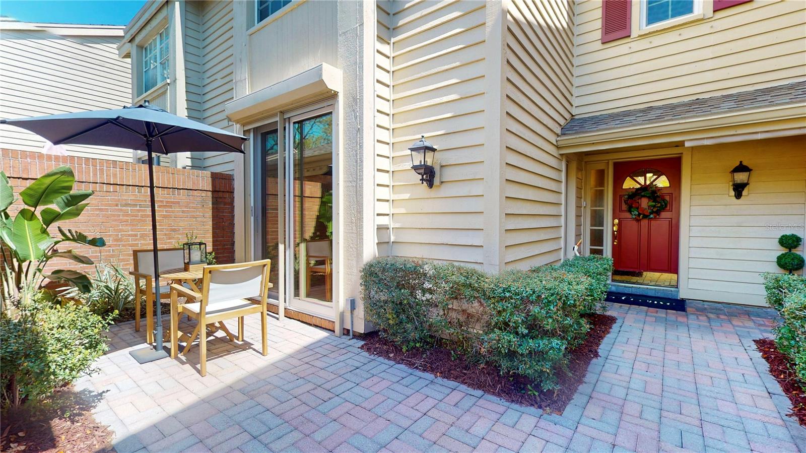 64 PELICAN PLACE