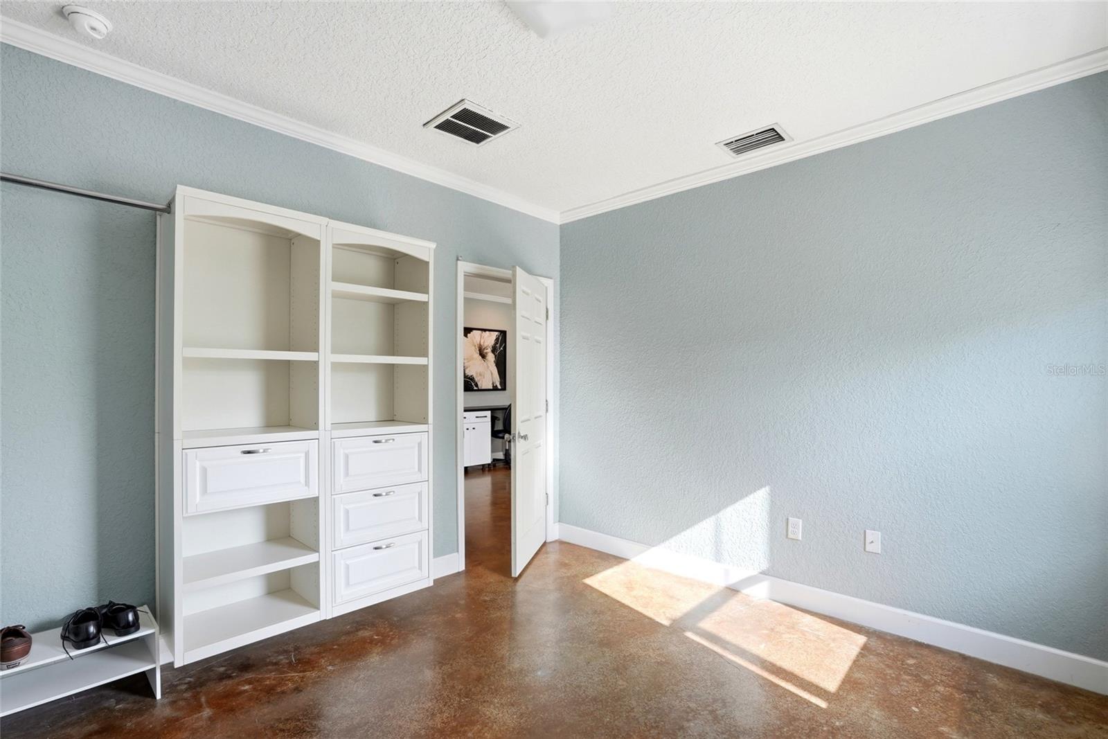 UNPLATTED - Residential