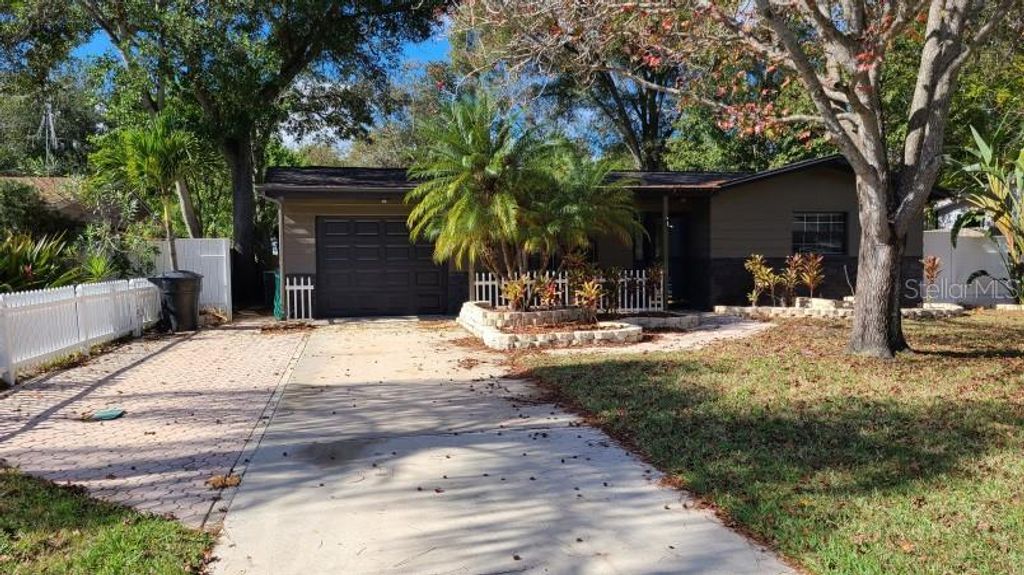 Photo of 1742 Cardinal Dr, Clearwater, FL 33759 (MLS # TB8490728)