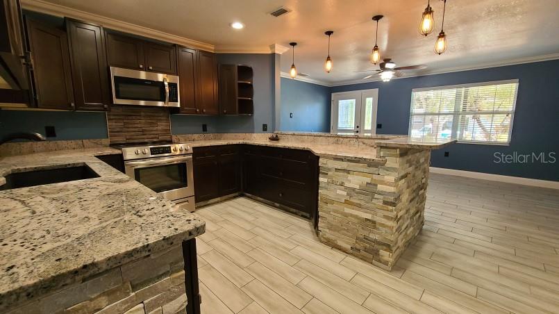 PINELLAS TERRACE 1ST ADD - Residential Lease