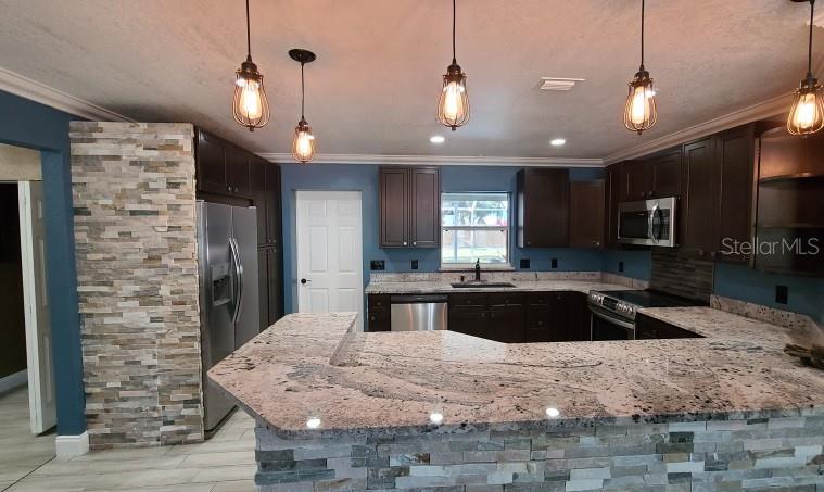 PINELLAS TERRACE 1ST ADD - Residential Lease