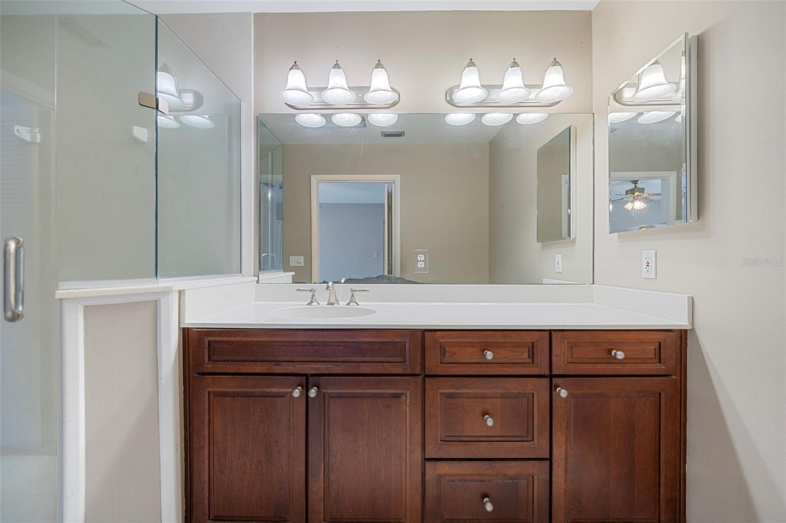 W E HAMNERS HORSESHOE ACRES - Residential