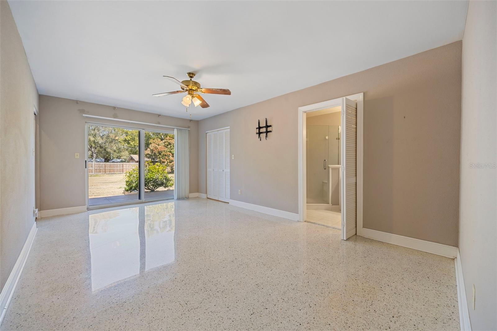 W E HAMNERS HORSESHOE ACRES - Residential