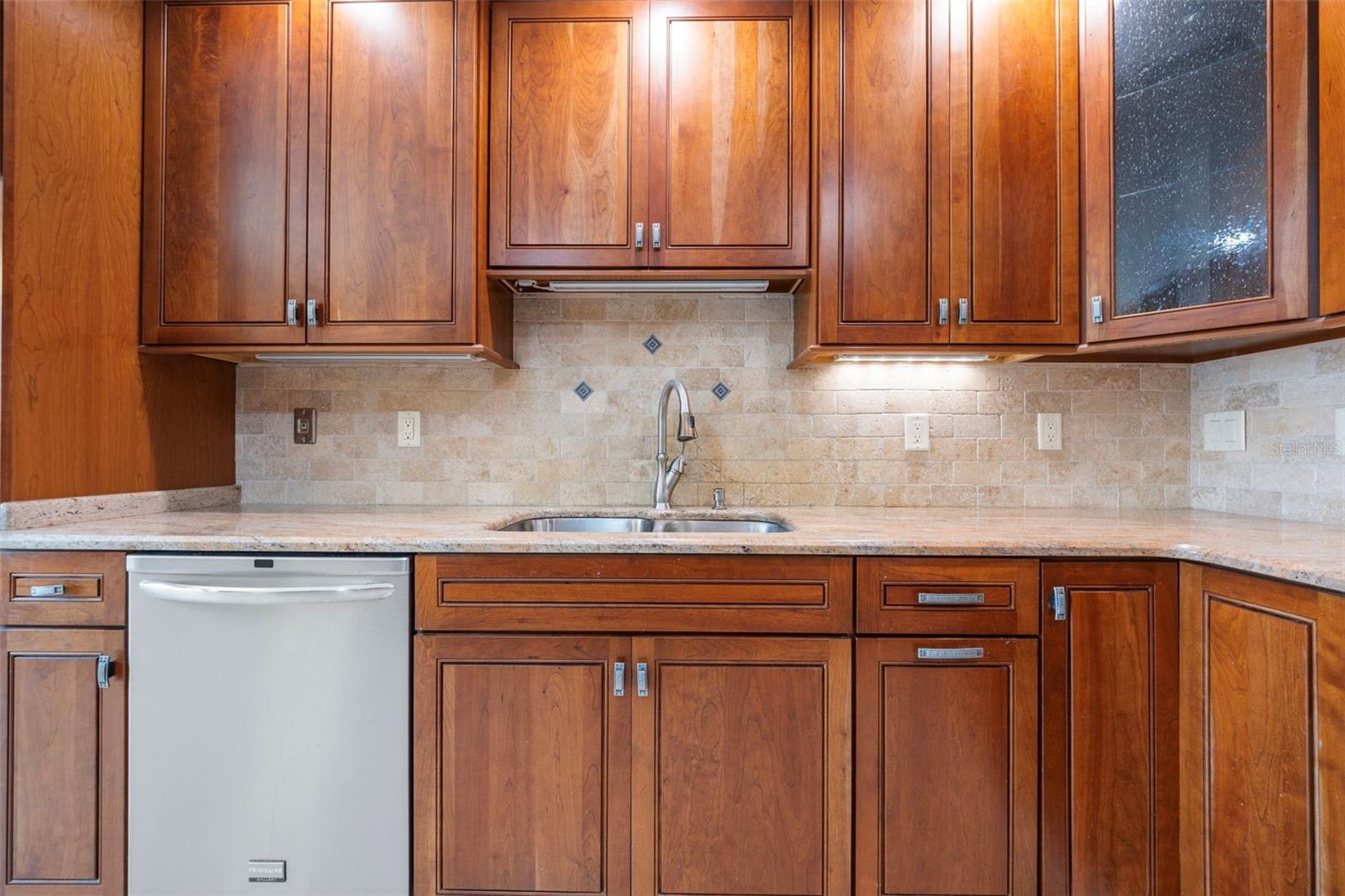 W E HAMNERS HORSESHOE ACRES - Residential