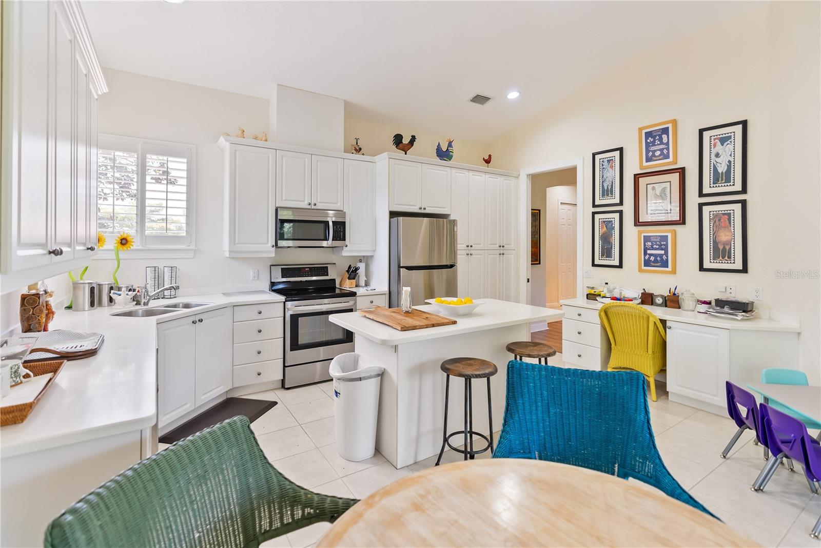 ACADEMY PARK PH I - Residential Lease