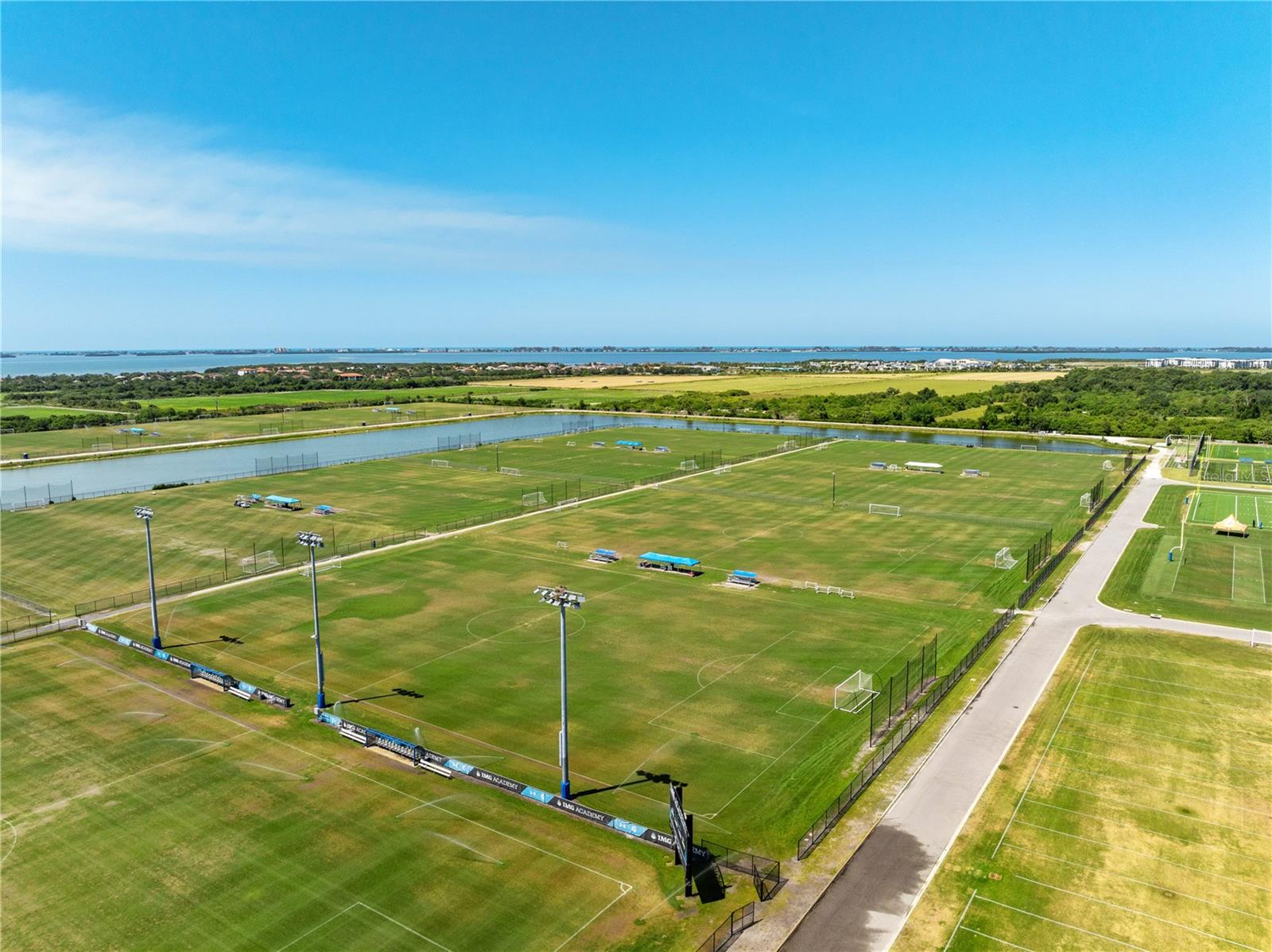 ACADEMY PARK PH I - Residential Lease