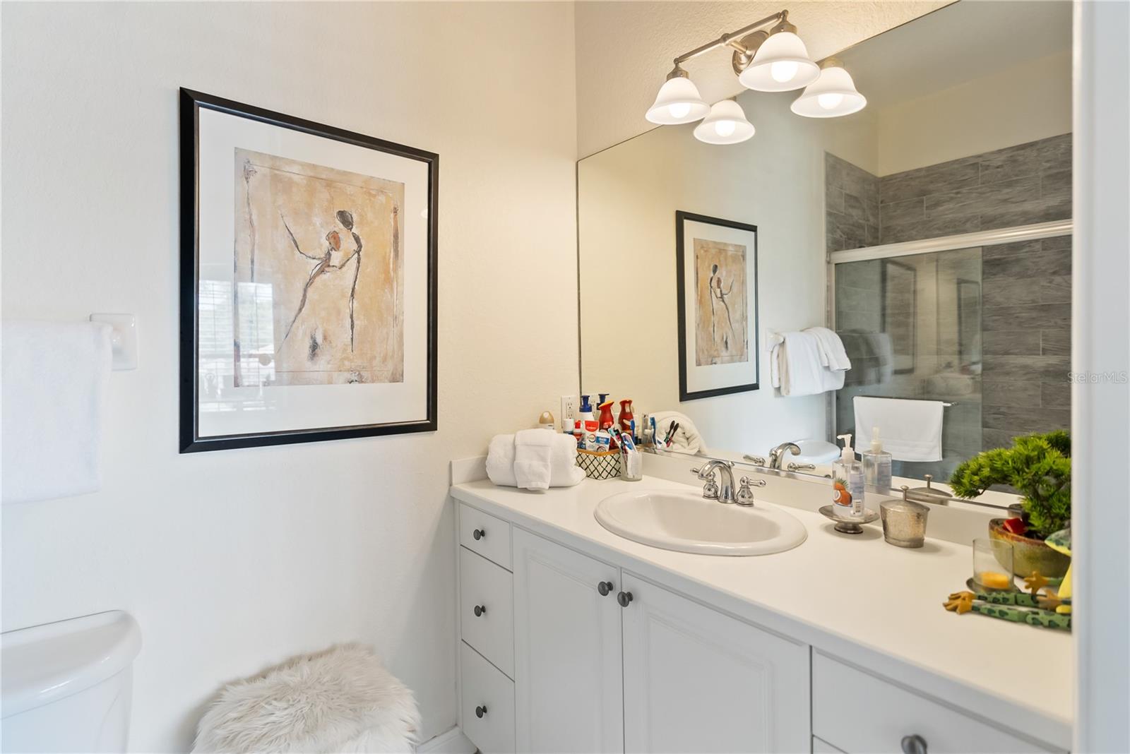 ACADEMY PARK PH I - Residential Lease