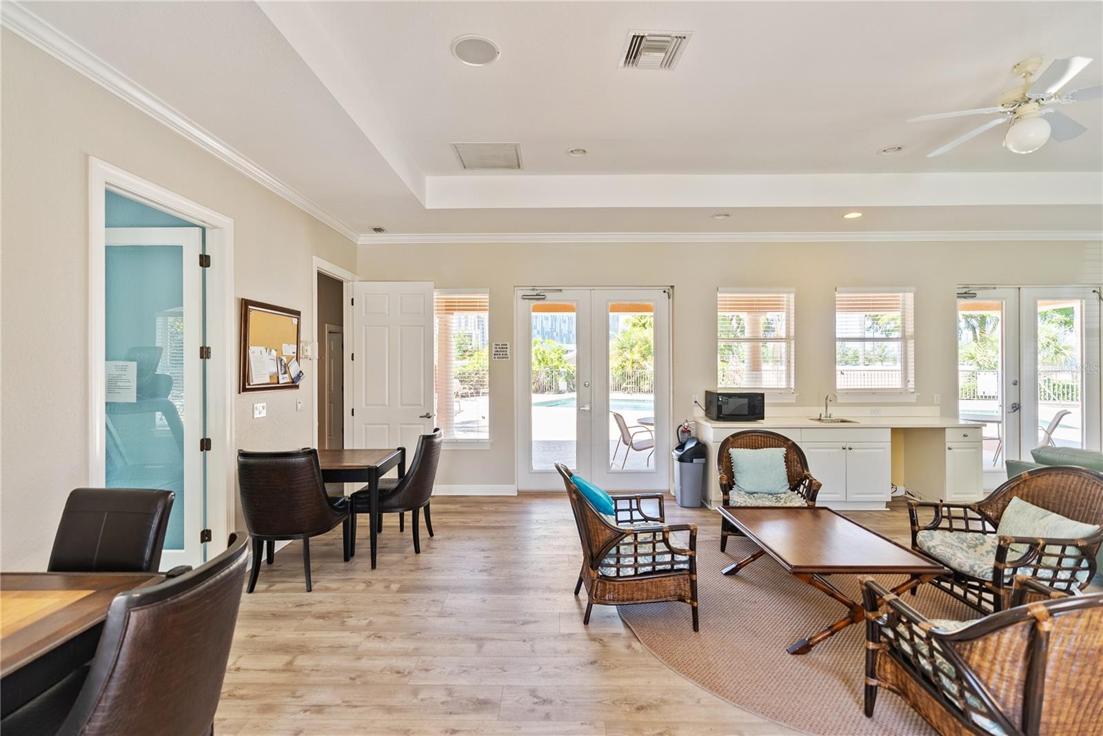 ACADEMY PARK PH I - Residential Lease