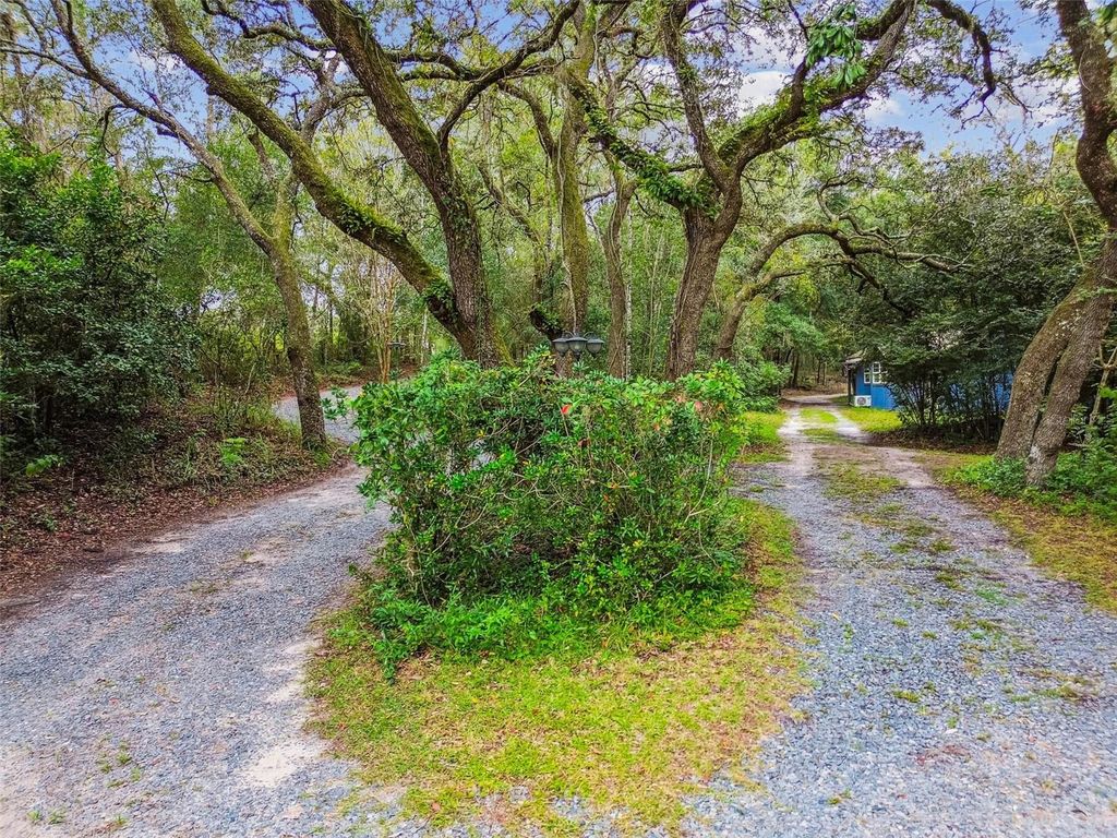 Photo of 16453 Pawnee Drive, Brooksville, FL 34601 (MLS # TB8441632)