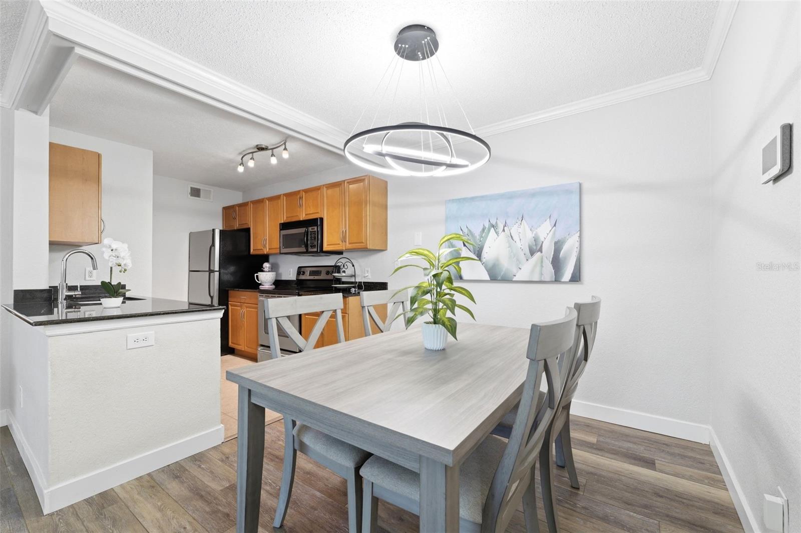 BENTLEY AT COBBS LANDING CONDO THE - Residential